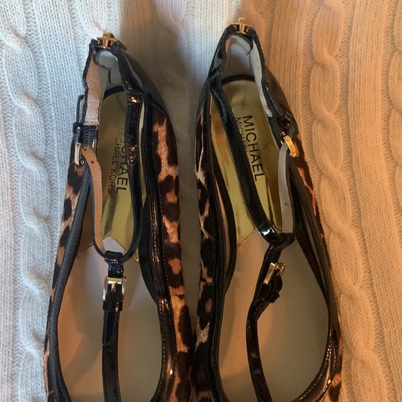 Michael Kors Flats - Picture 2 of 6
